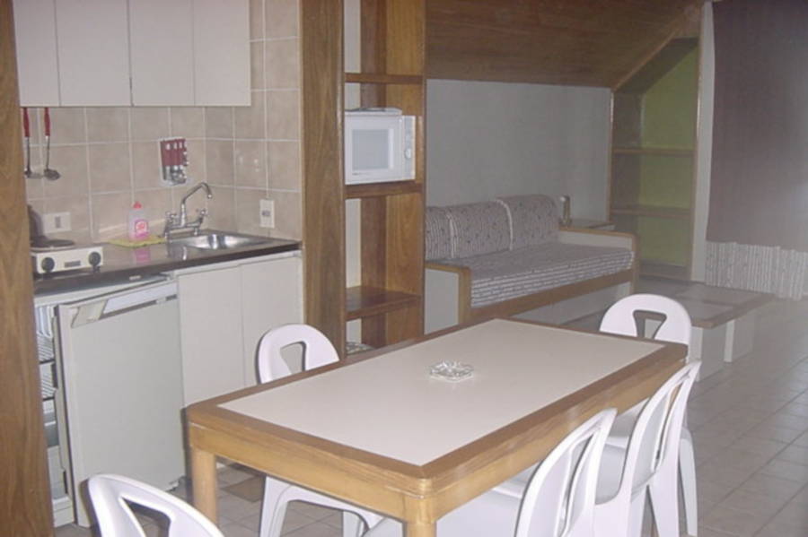 Living cocina departamento Delphos Apart