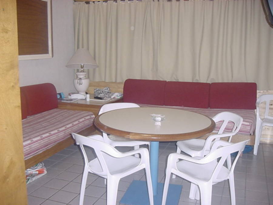 Living departamento Delphos Apart